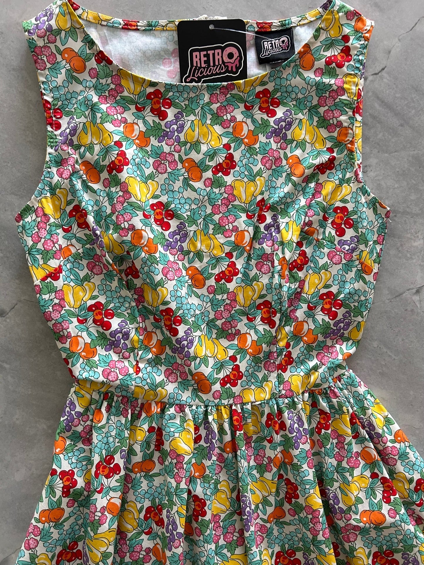 Farmer's Market Midi Dress Retrolicious