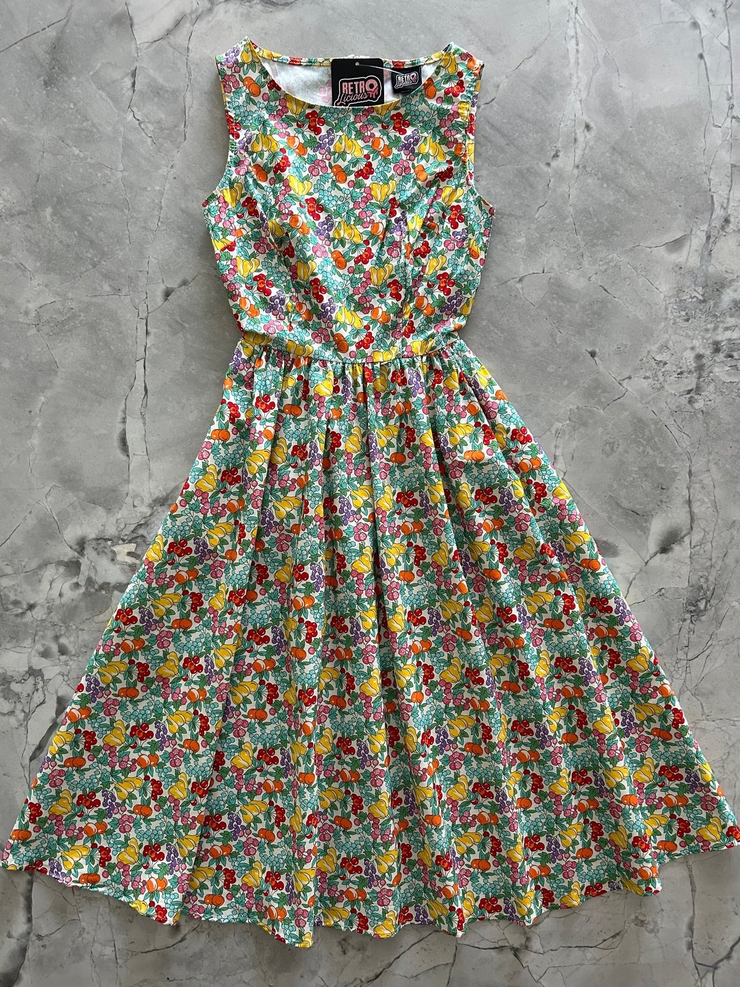 Farmer's Market Midi Dress Retrolicious