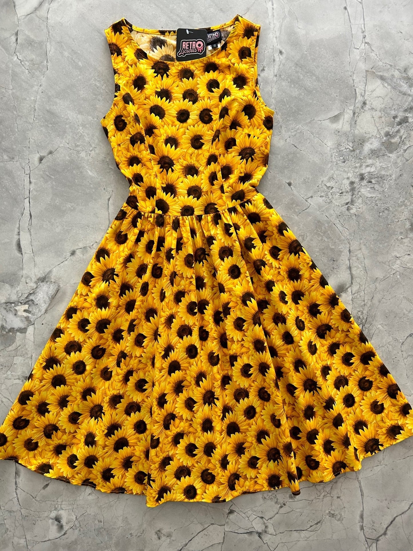 Sunflower Vintage Dress Retrolicious