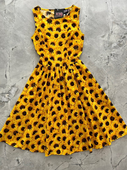 Sunflower Vintage Dress Retrolicious
