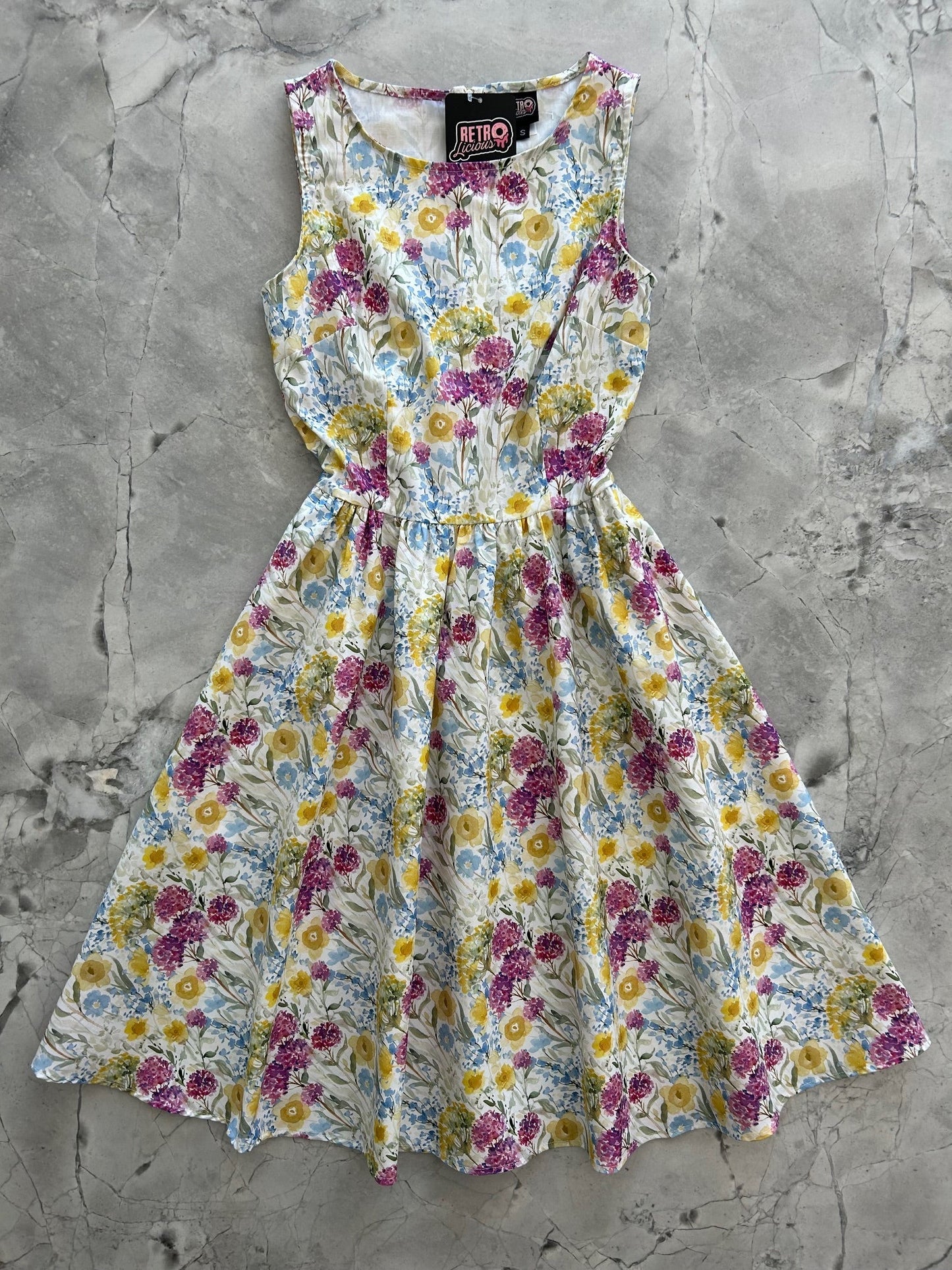 Wildflower Vintage Dress Retrolicious
