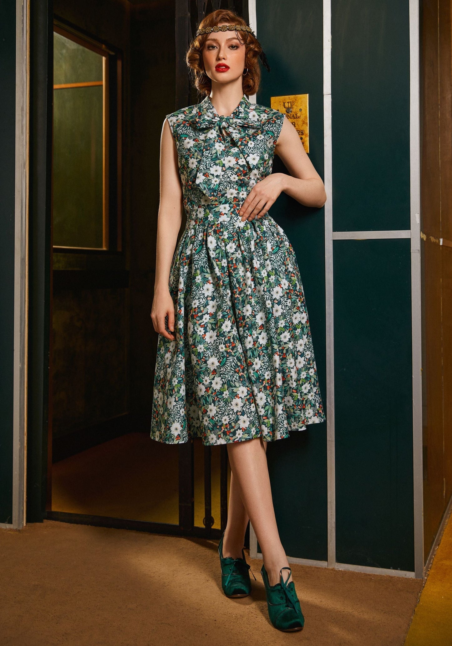 Winter Floral Doris Skirt Retrolicious