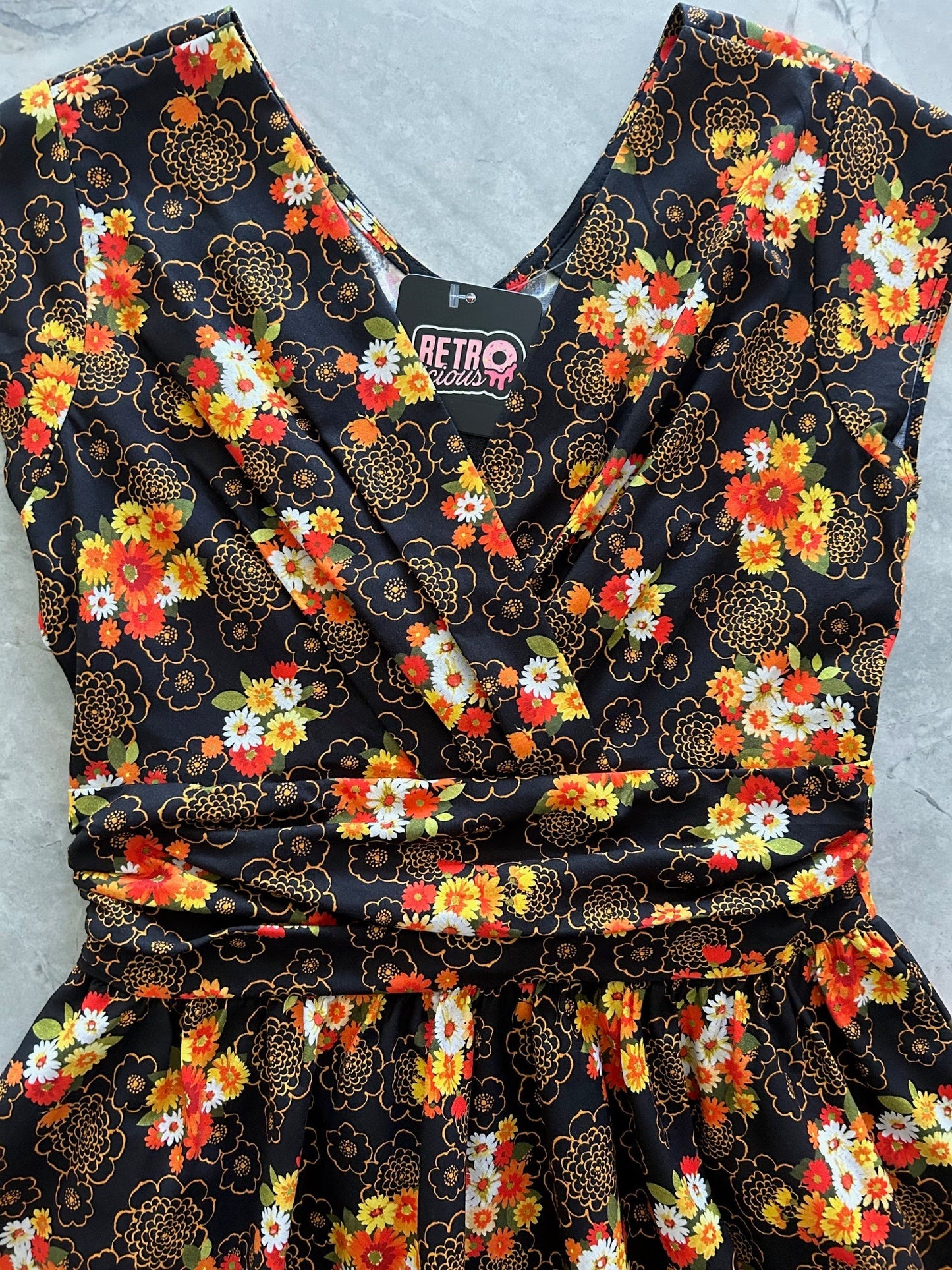 Vintage Floral Greta Dress - XS only, 1 left! Retrolicious