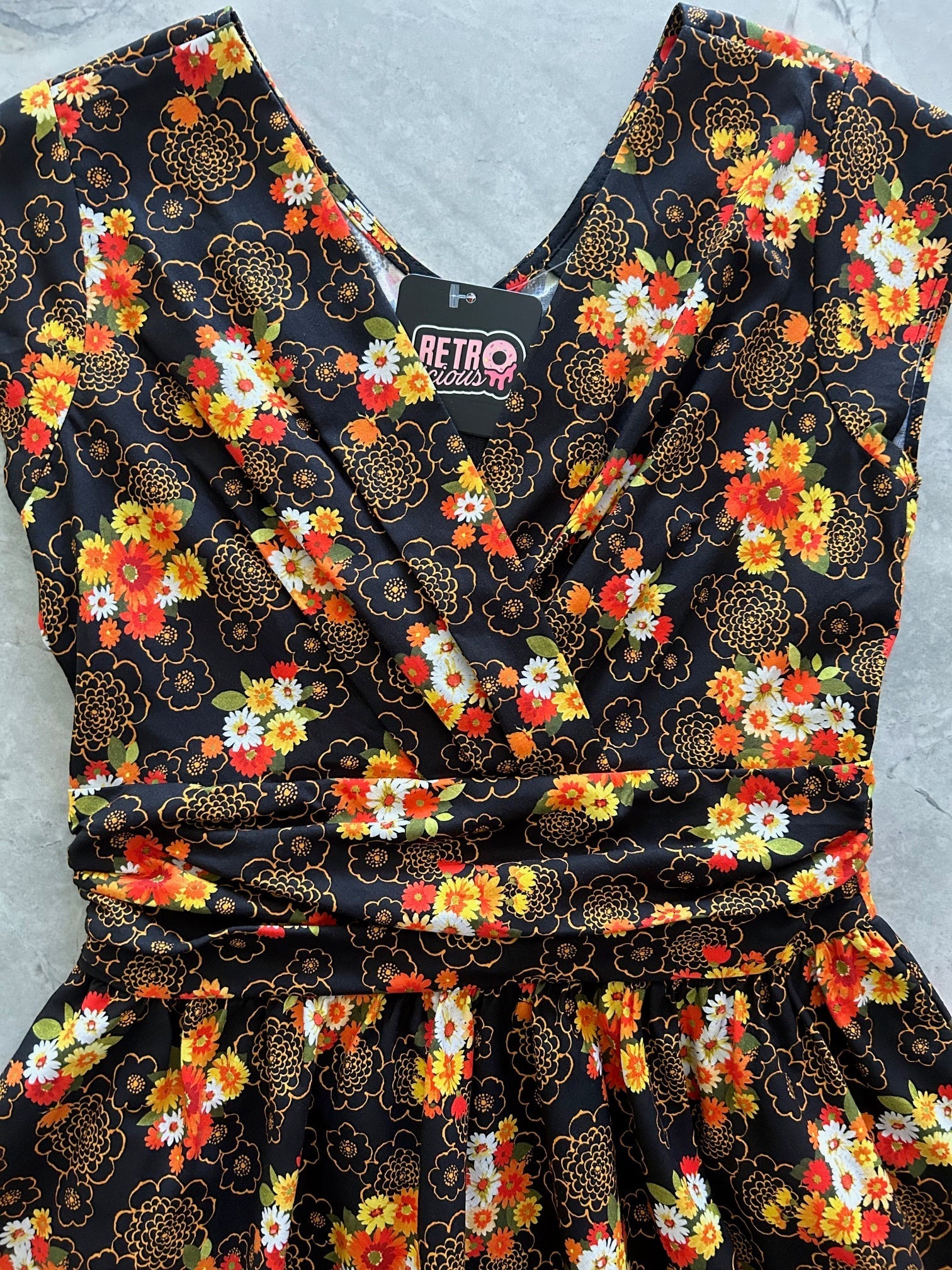Vintage Floral Greta Dress - XS only, 1 left! Retrolicious