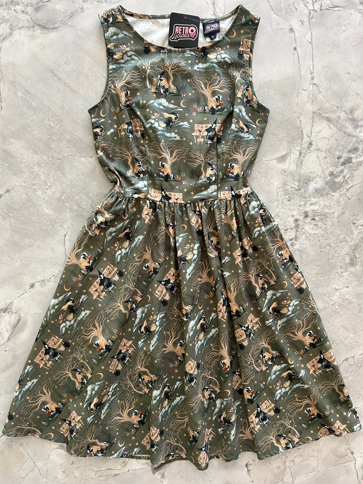 Badger & Mouse Vintage Dress Retrolicious