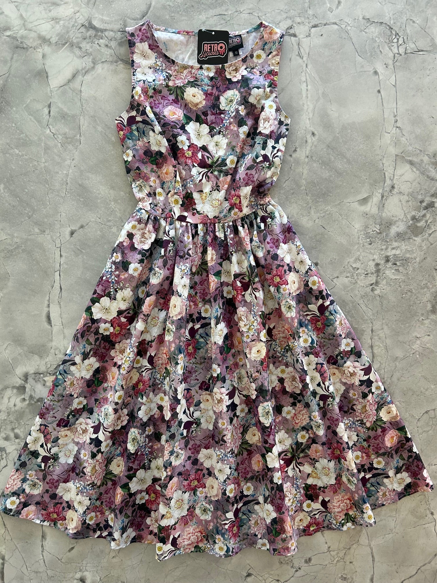 Floral Midi Dress Retrolicious