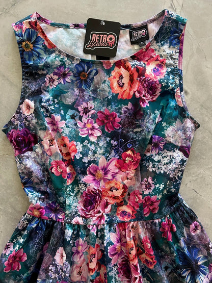 Moody Floral Vintage Dress Retrolicious