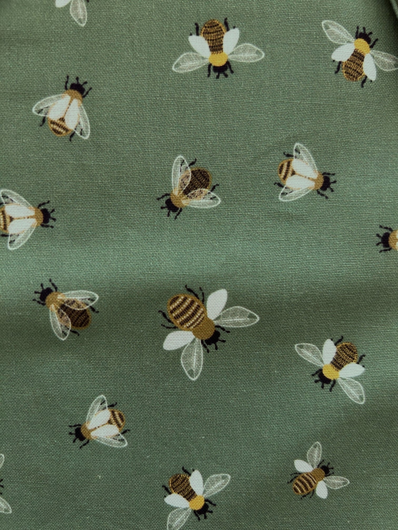 Bee Bow Top - 4X only, 1 left! Retrolicious