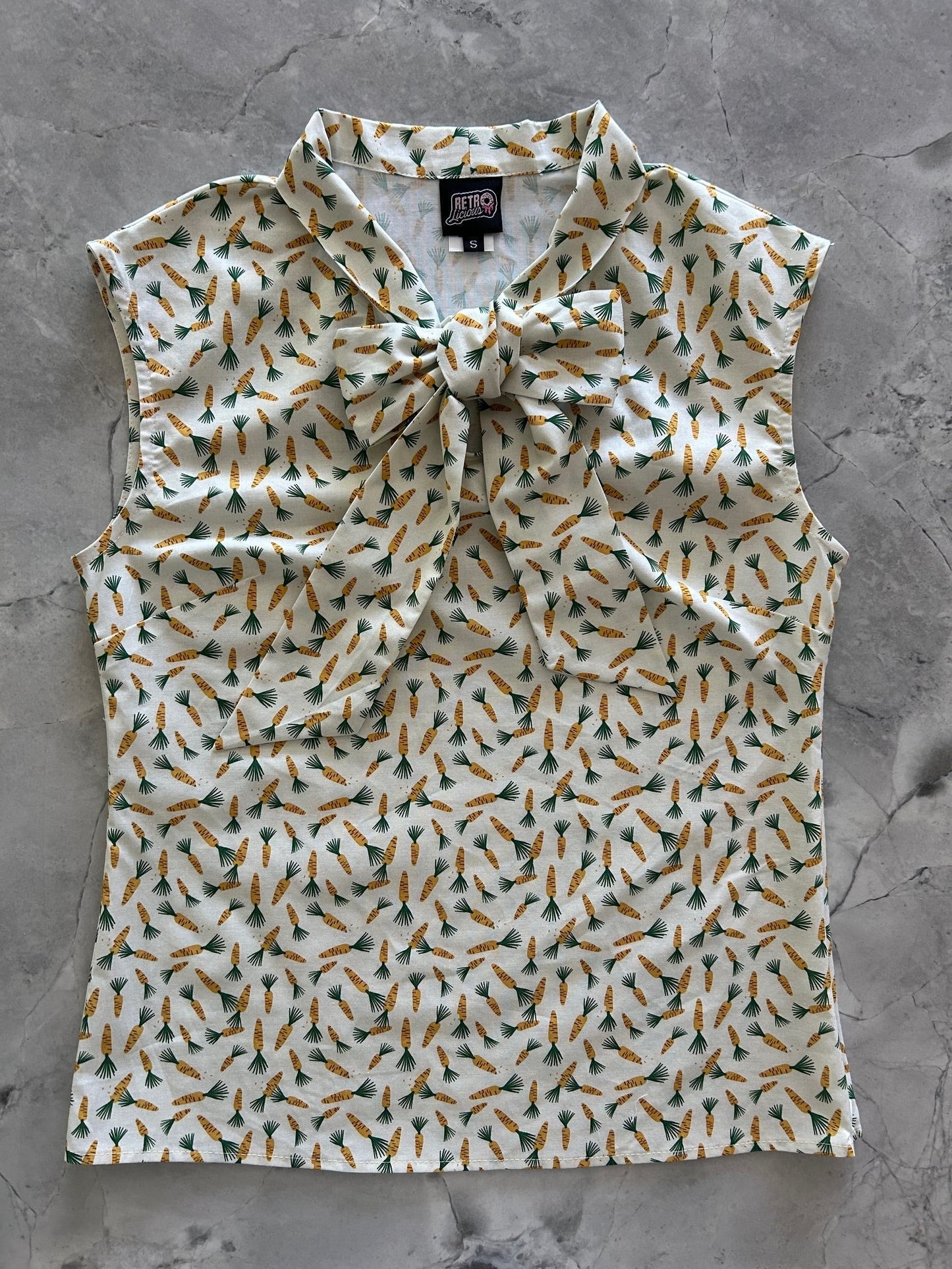 Carrots Bow Top Retrolicious