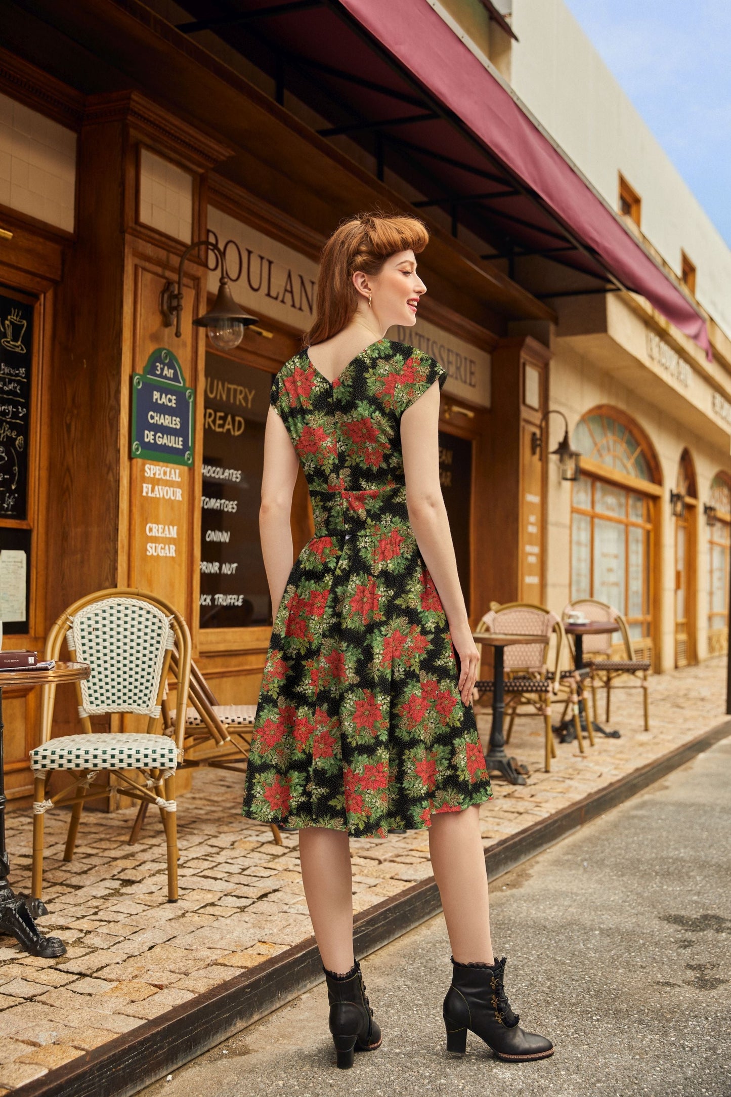 Poinsettia Greta Dress Retrolicious