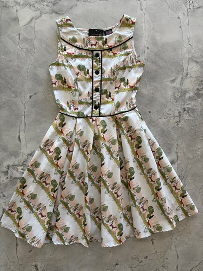 Elizabeth Dress in Woodland Sunset Retrolicious