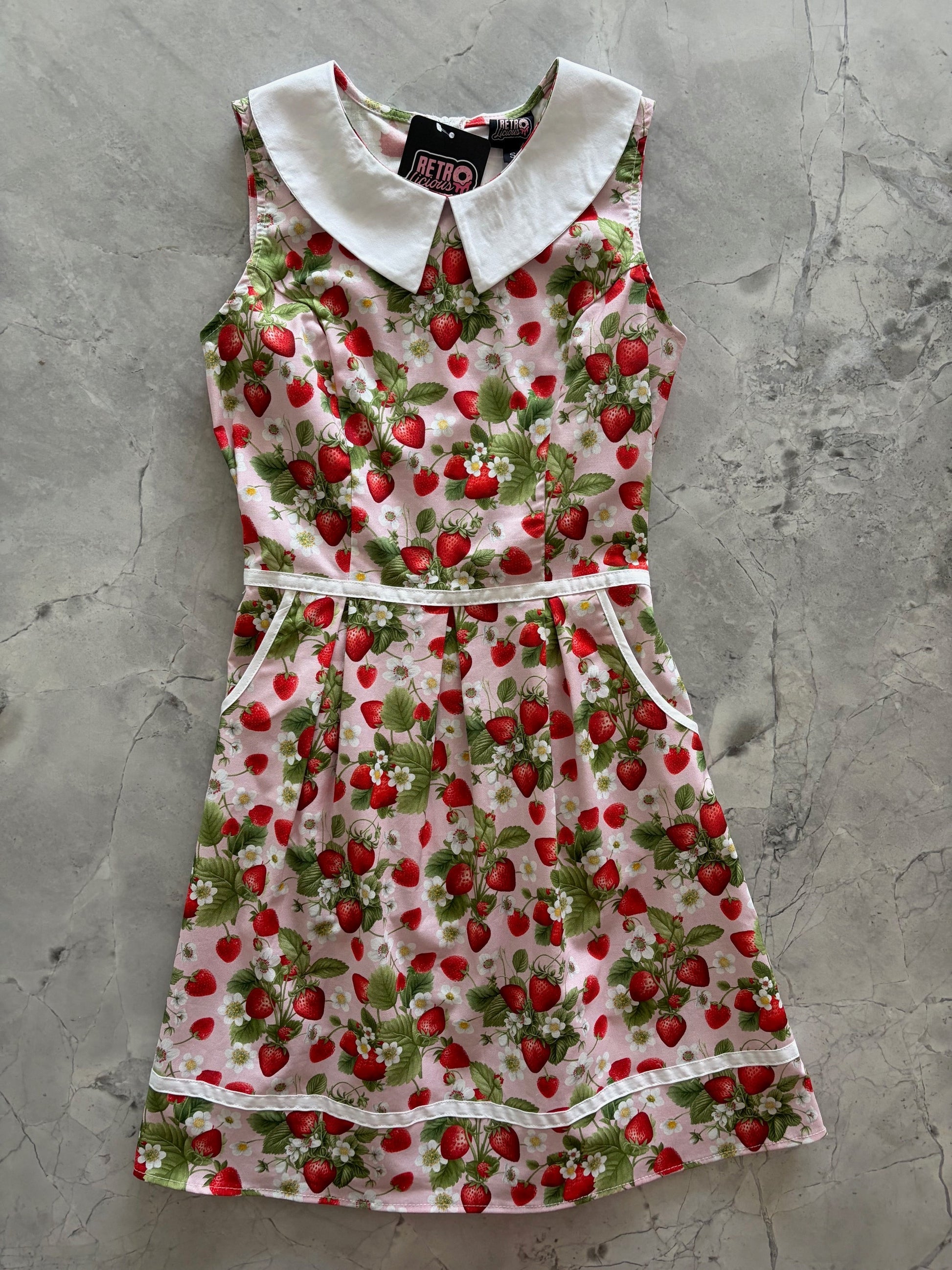 Strawberry Collared Dress - Plus Sizes only Retrolicious