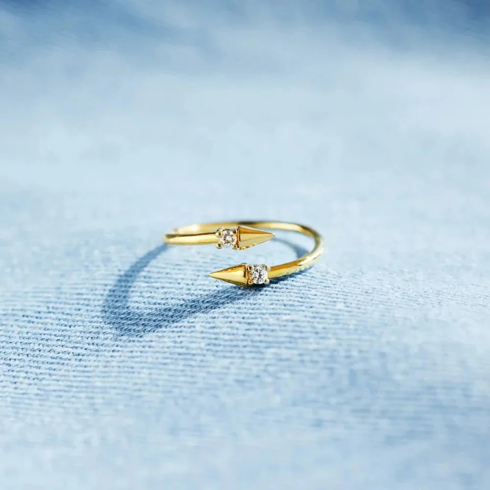 Arrowlight Ring Ivory Embers