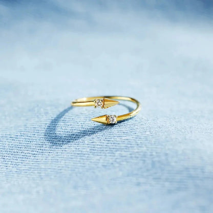 Arrowlight Ring Ivory Embers