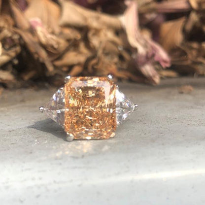 Three Stone 14K Gold Engagement Ring. 635R71337K-5CT
