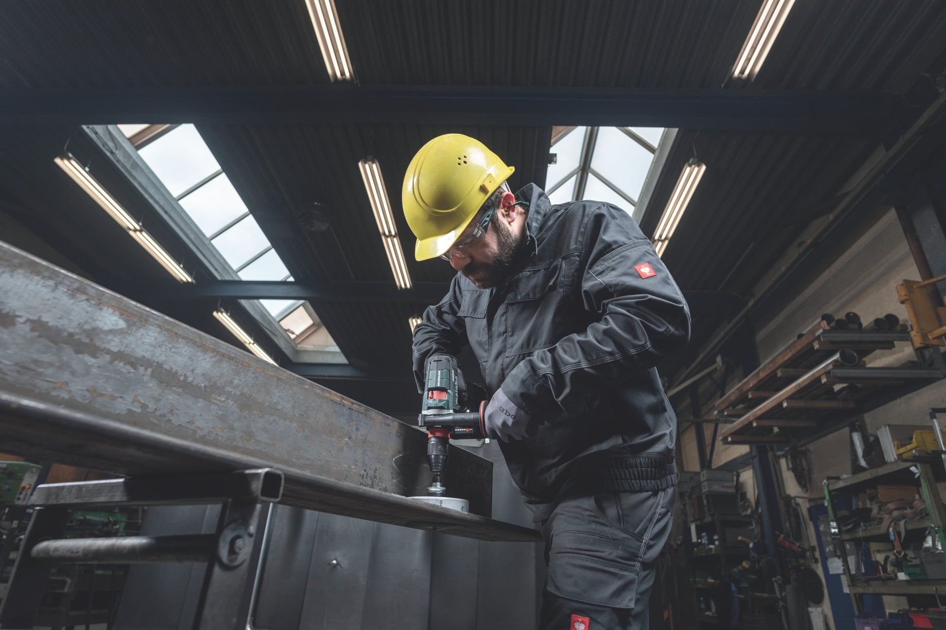Metabo 603180620 Metabo BS 18 LTX-3 BL Q I METAL 5.5 Kit MB 18V Brushless Cordless 3-Speed Drill/Driver VM Hardware