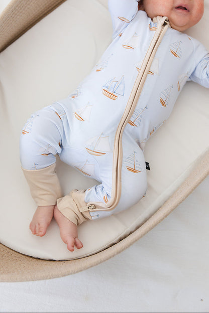 Sailboats - Zippy Blush Lotus