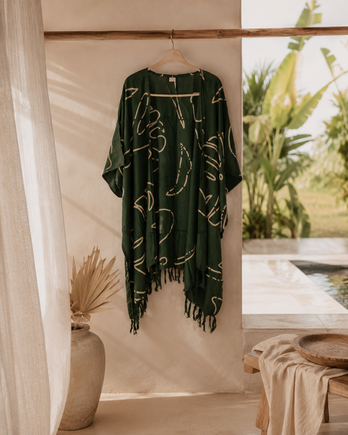 Monstera Kimono Village Thrive
