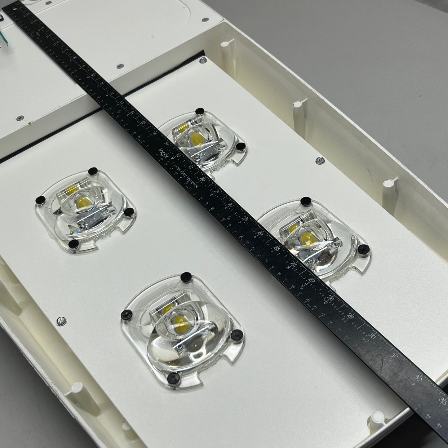 COOPER LIGHTING SOLUTIONS Area Light 120-277V 50/60Hz Sz 32.5" L X 17" W White PayWut