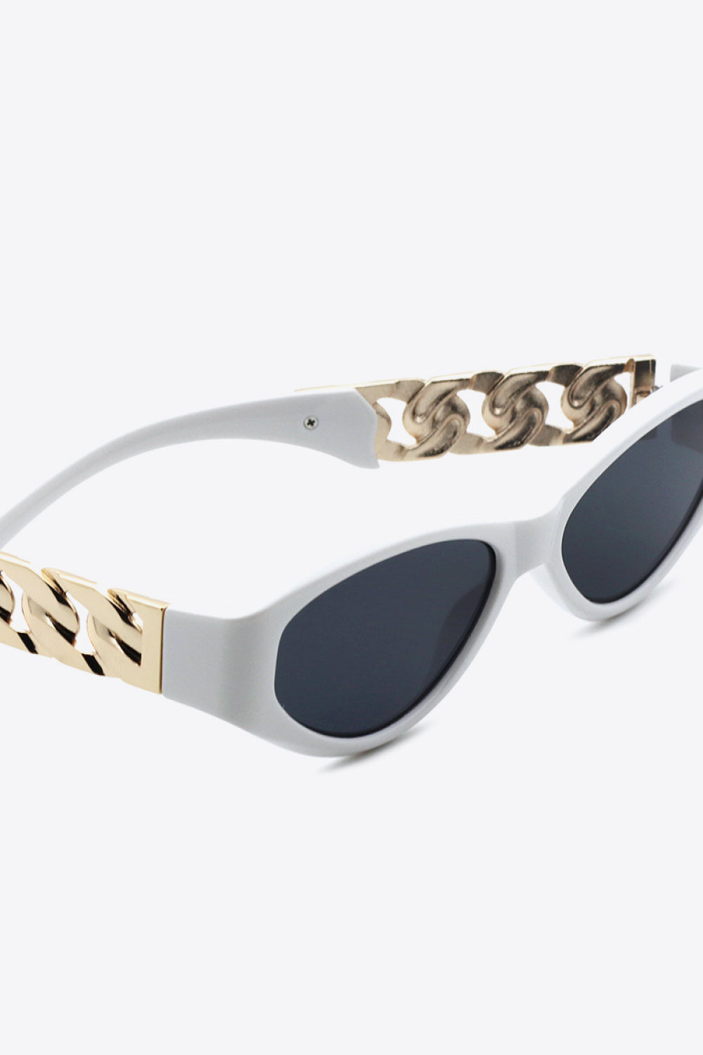 Chain Detail Temple Cat Eye Sunglasses New Era Fashion LLc