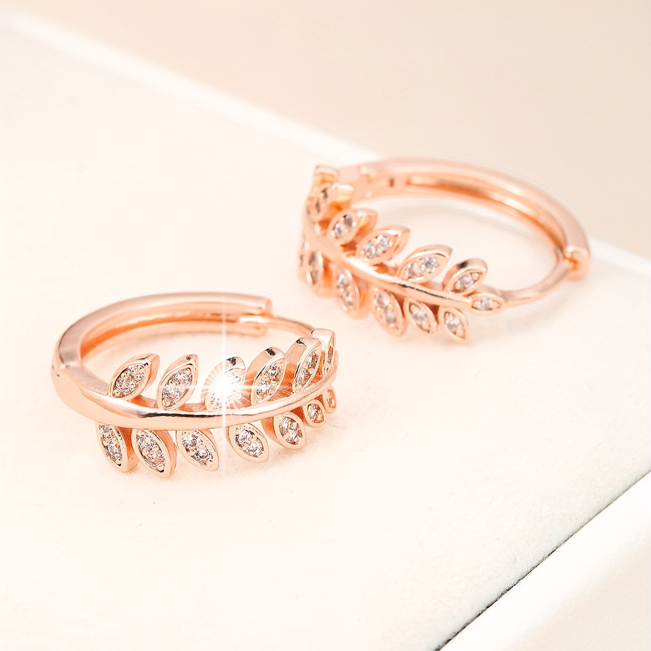 [1Pair Leaf Earrings] Zirconia Inlaid Leaf-Shaped Hoop Huggie Earrings for Women 1Pair Holiday Jewelry NovaCart