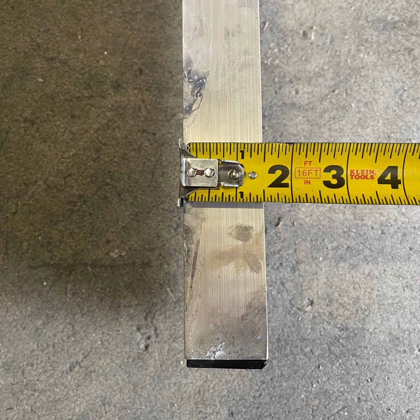 KRAFT TOOL CO. Magnesium Screed 216”x1 1/2”x3 1/2” CC619 PayWut