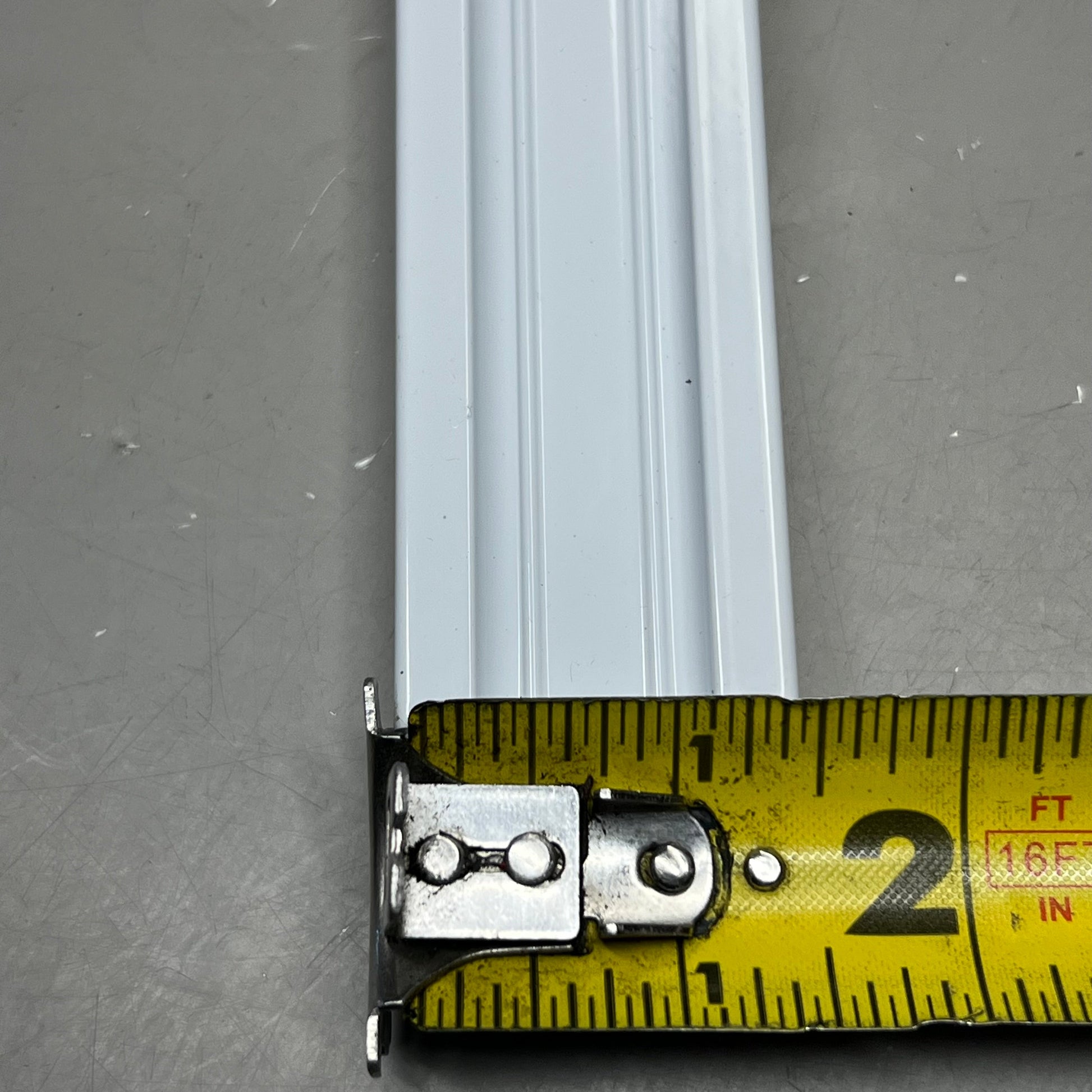 LEVITON Single Circuit Track Lighting Sz  4’, White Finish LT4P PayWut