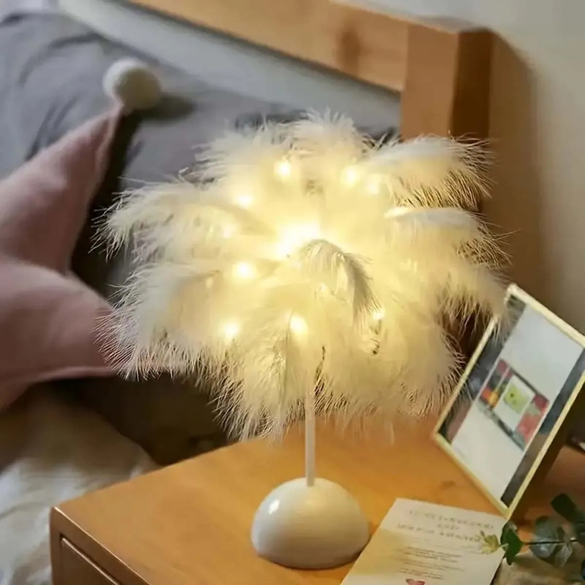 Feather Design LED Table Lamp ViralGalleria.com