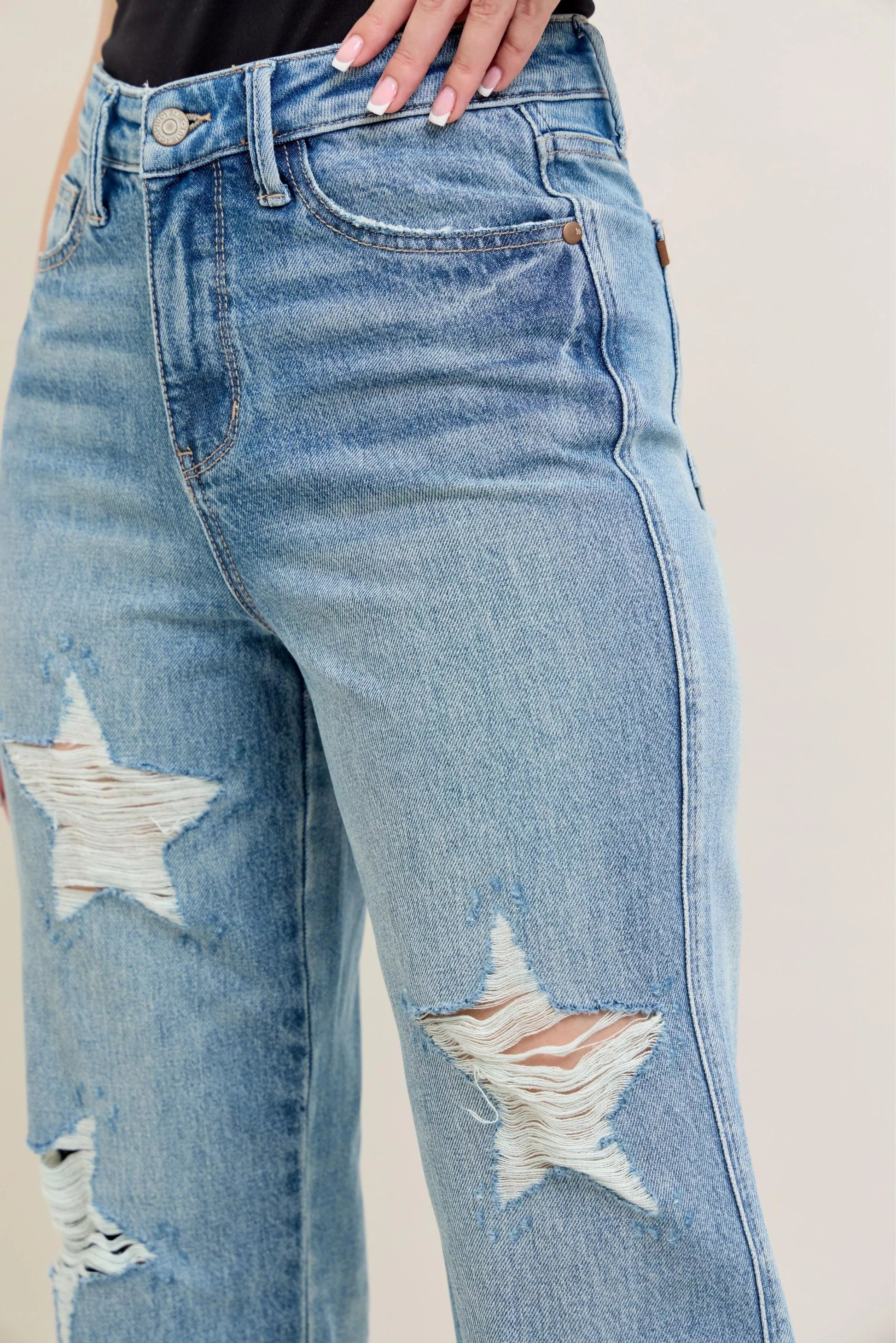 Judy Blue Full Size High Waist  Rigid Magic Star Shaped Destroy 90's Straight Jeans Plus Size Garden Naked Curves