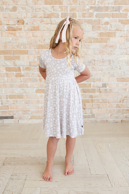Calista - Dress Blush Lotus