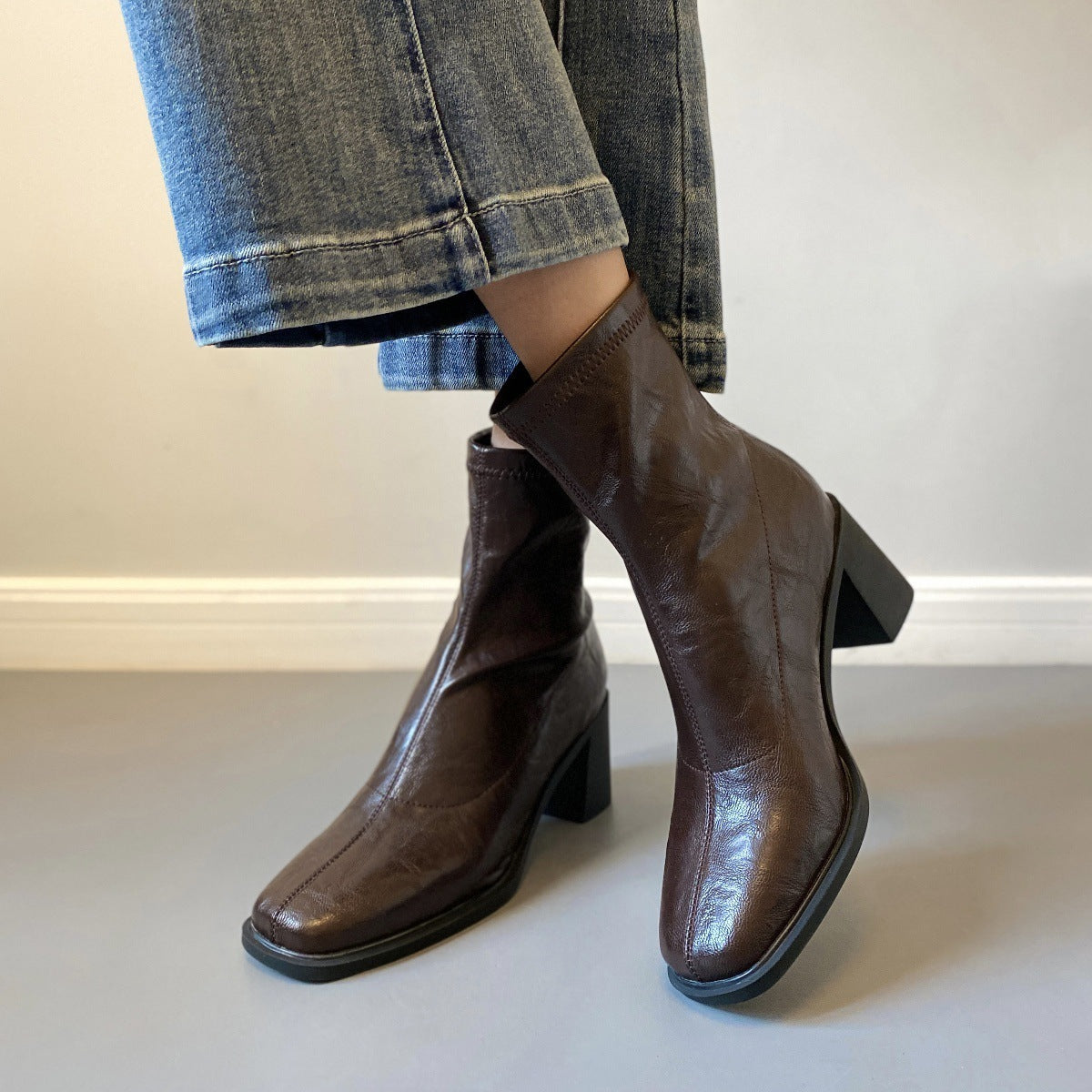 Stretch Retro Chunky Heels Commuter Boots — High Heel Style FitiqueFit