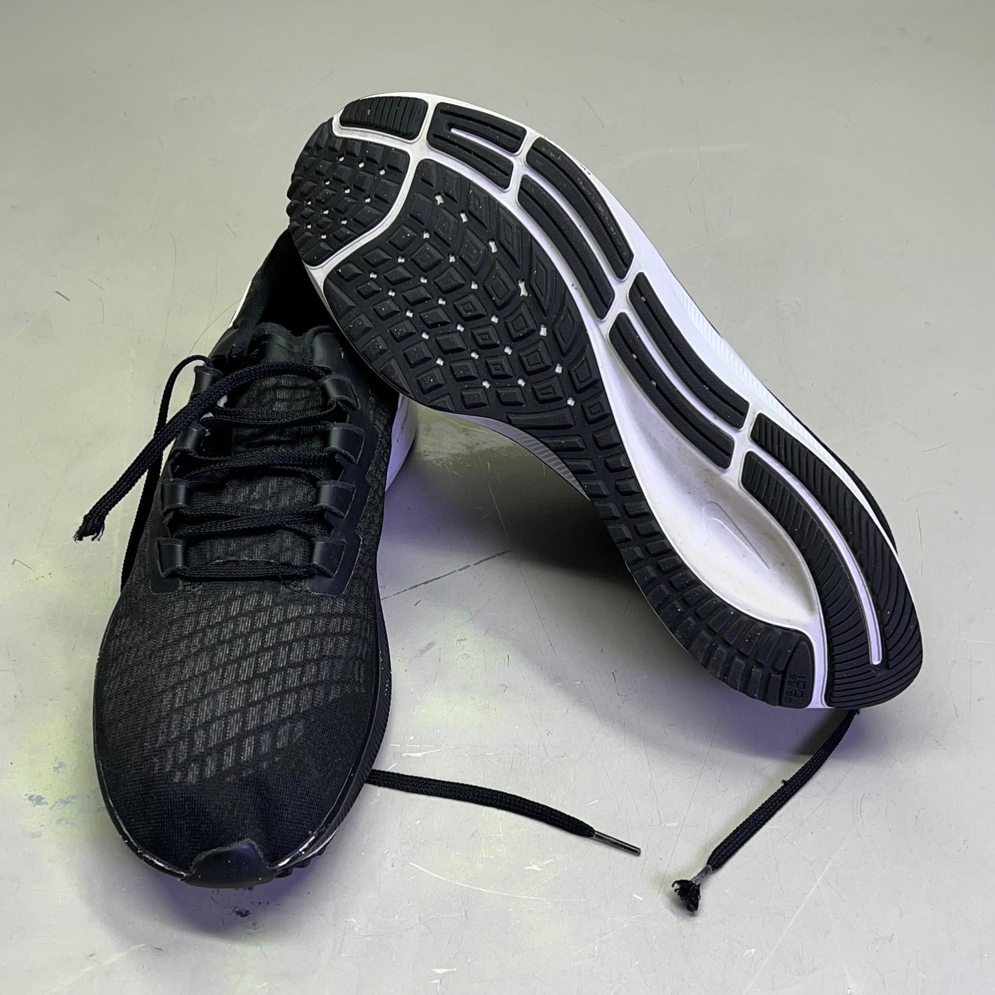 NIKE Air Zoom Pegasus 37 Running Shoes Men's Sz 14 Black/White (Pre-Owned) PayWut