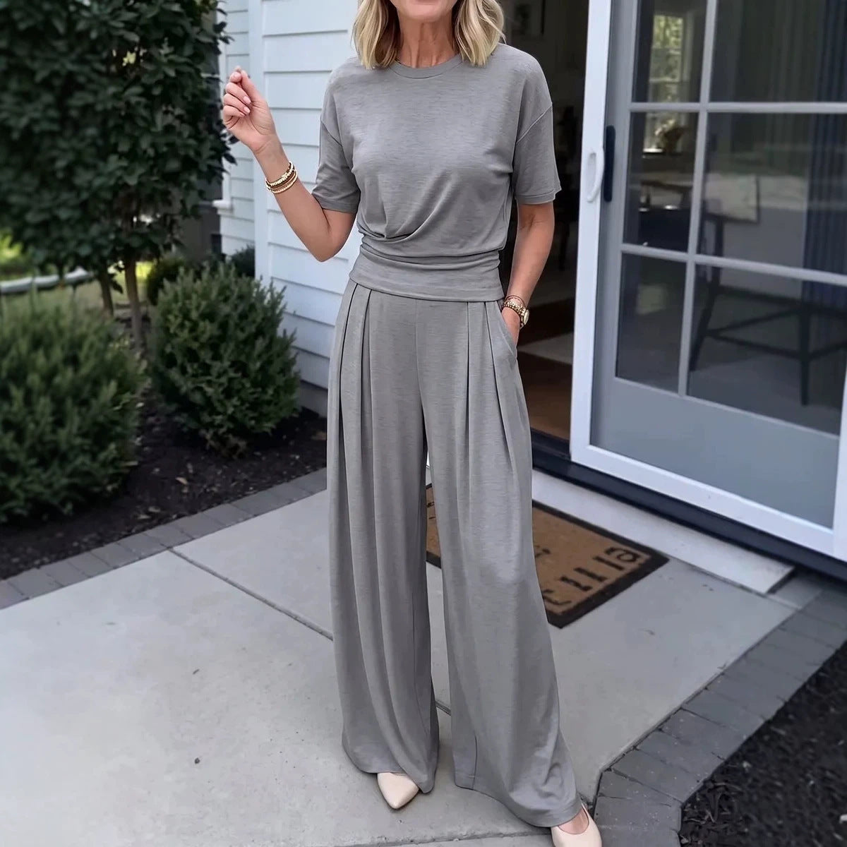 Women's Loose Crew-Neck T-Shirt & Wide-Leg Pants Two-Piece Set FitiqueFit