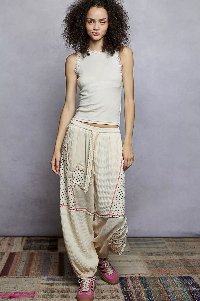 POL Round Neck Cropped Tank with Lace Trim Montret