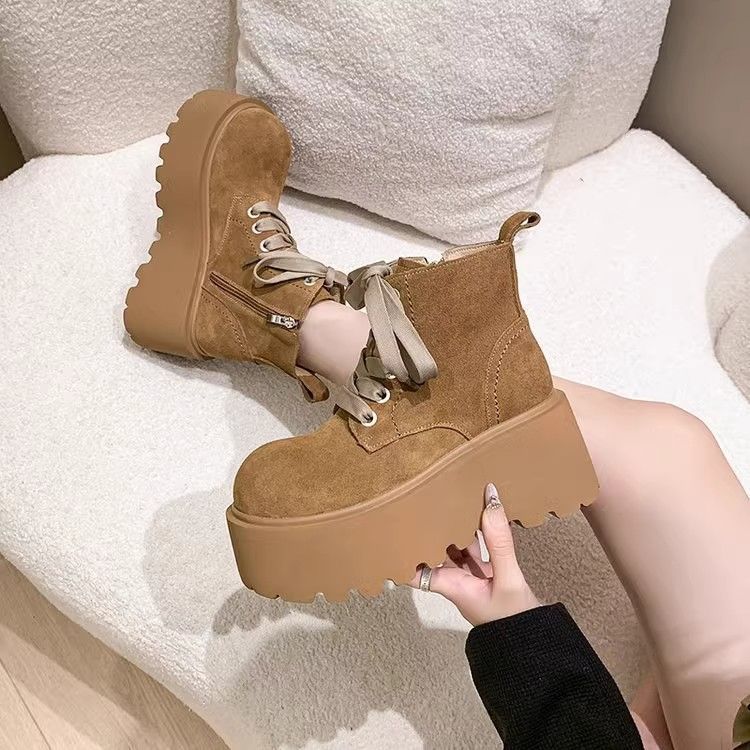 Women’s Chunky Sole Lace-Up Boots – Vintage Style FitiqueFit
