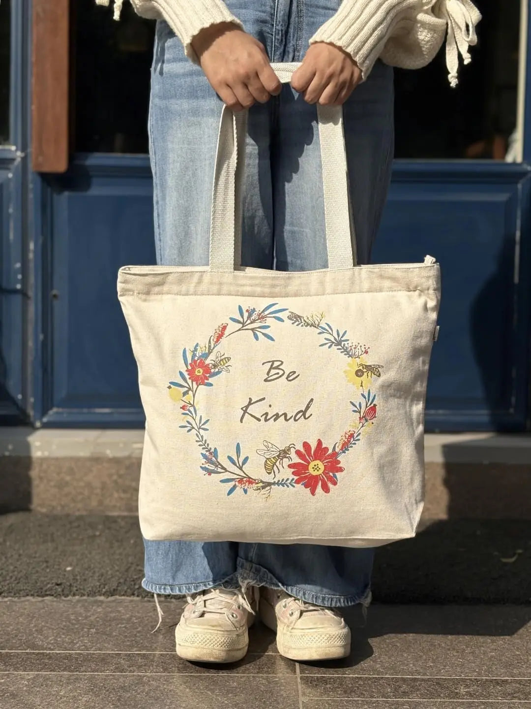 Ecoright Large Be Kind Canvas Tote Bag - Stylish Zipper Tote for Women Perfect for Yoga, Work, and Beach Outings