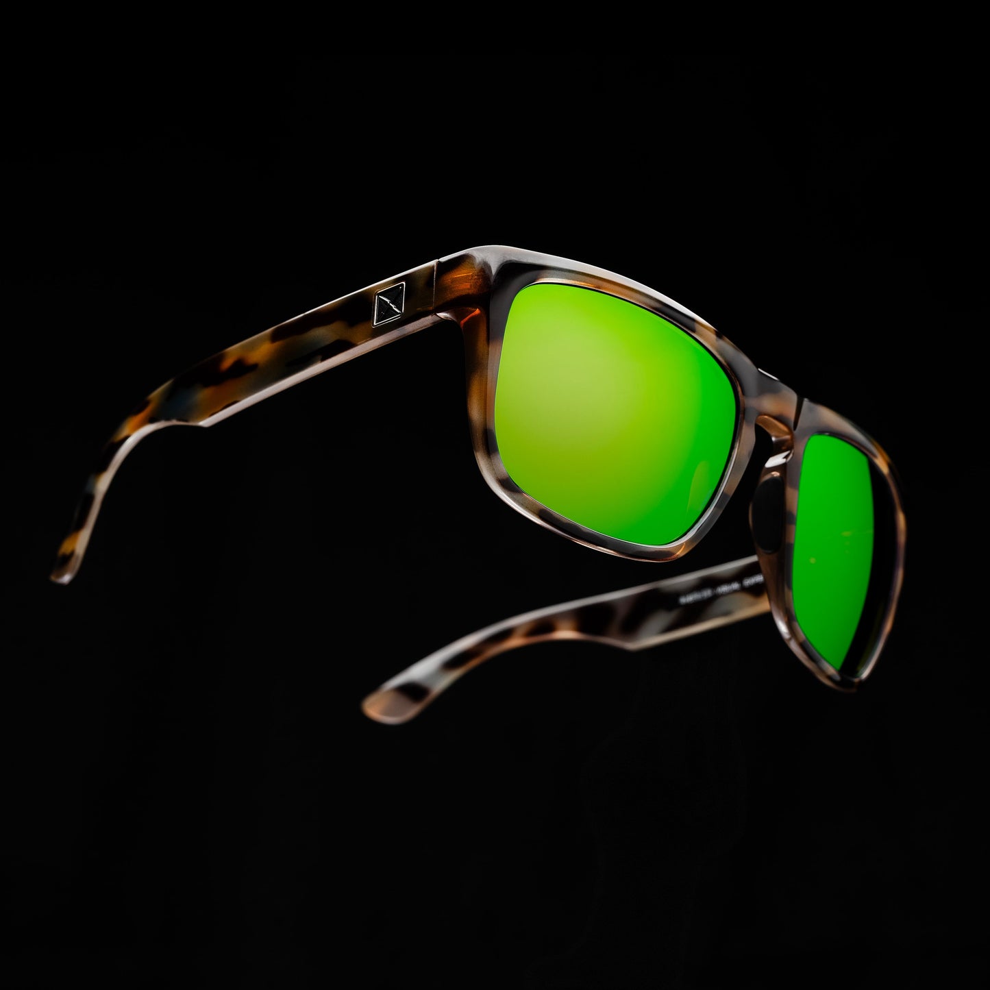 81's Patagonia (Gloss) Bolt & Arrow