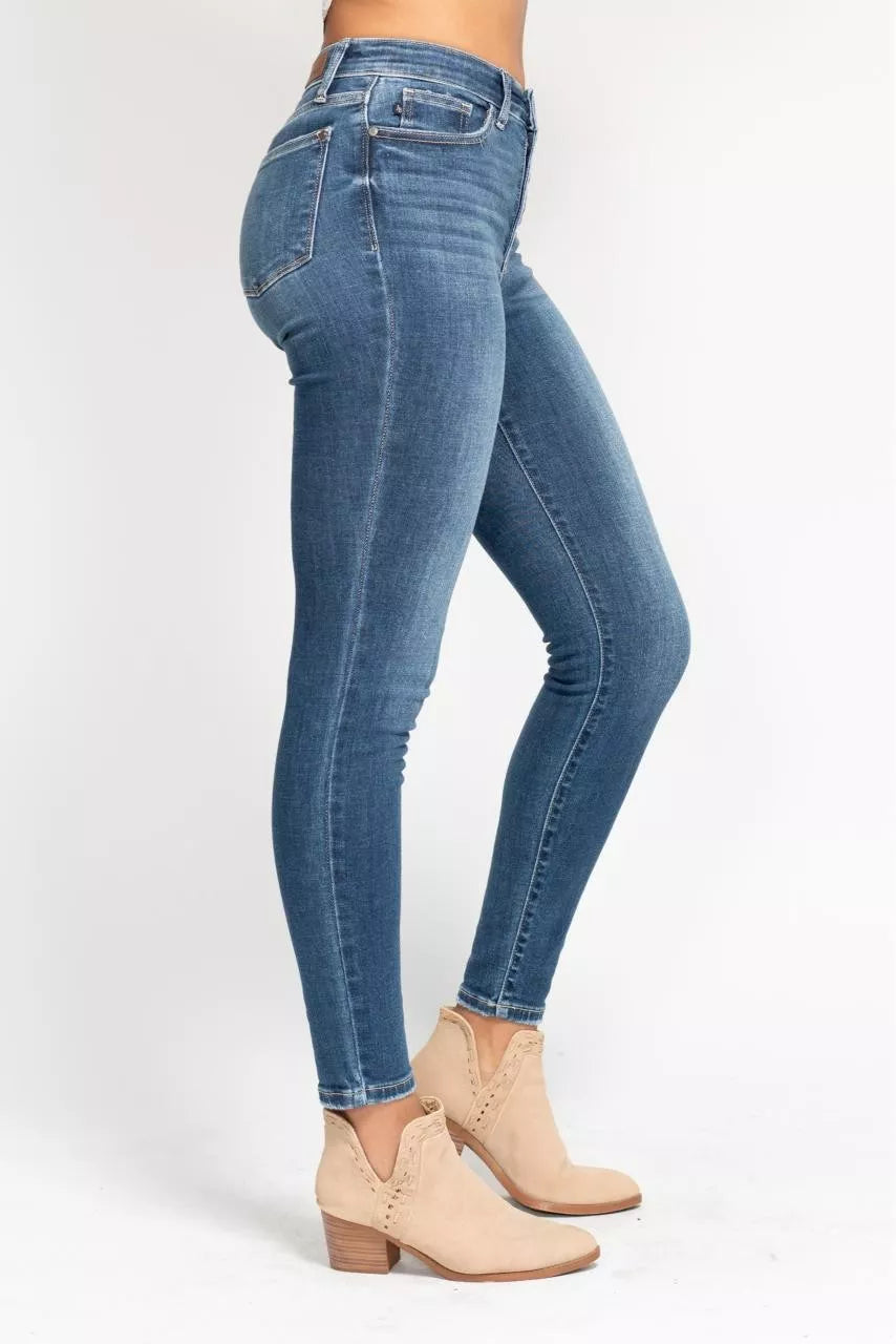 Judy Blue Full Size High Rise Button Fly Skinny Jeans Plus Size Garden Naked Curves