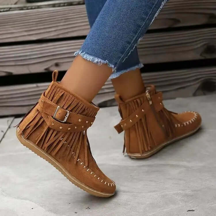 Trendy Women's Winter Ankle Boots with Rivet Tassel Detail SnagBag