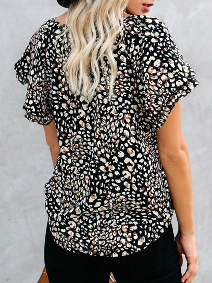 Full Size Floral Print V-Neck Shirt Plus Size New Era Fashion LLc