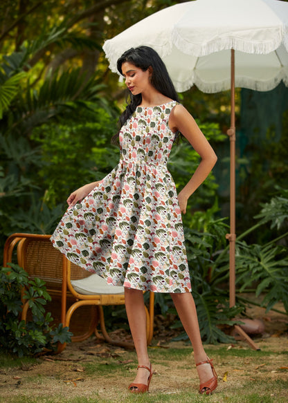 Woodland Vintage Dress in Cream Retrolicious