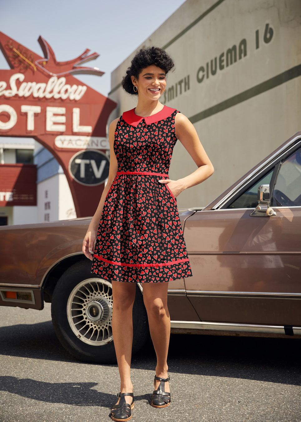 Hearts Collared Dress Retrolicious