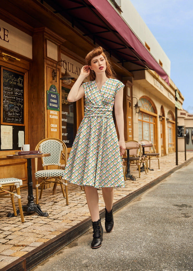 Squiggly Greta Dress Retrolicious