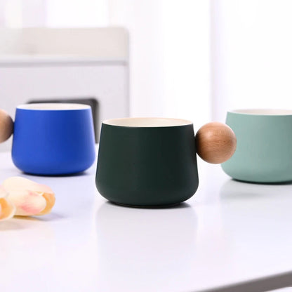 Ceramic Coffee Cup and Saucer Set Espresso Cups Light Luxury Wooden Handle Afternoon Tea Mug Female Original Mugs Couple Gifts