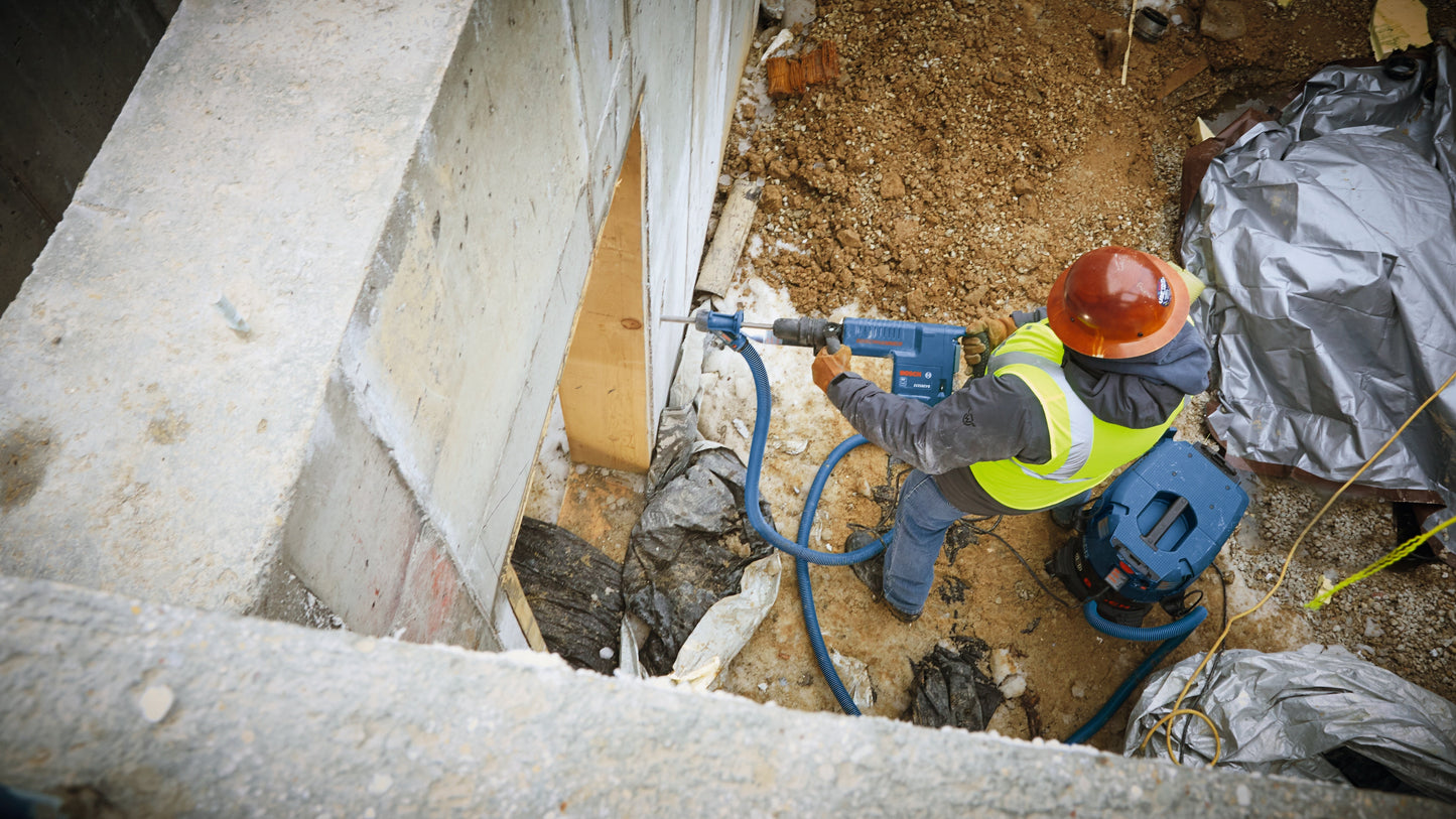 BOSCH 11316EVS 14 Amp SDS-max® Demolition Hammer VM Hardware