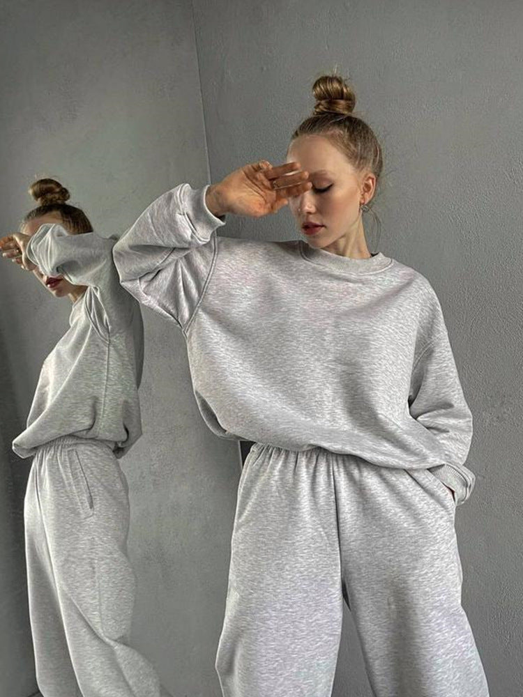 Women's Crewneck Sweatshirt & Jogger Pants Two-Piece Set – Loose Fit FitiqueFit