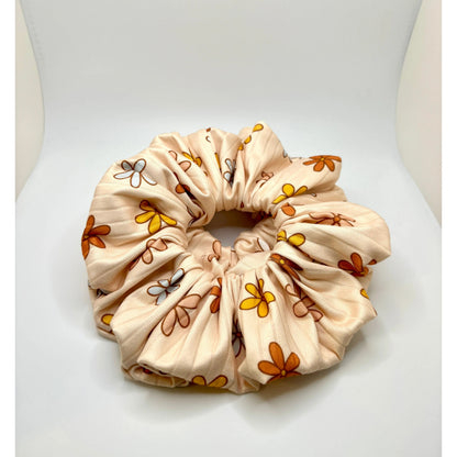 Retro Flower Summer Ribbed Scrunchie Enchanted Scrunch
