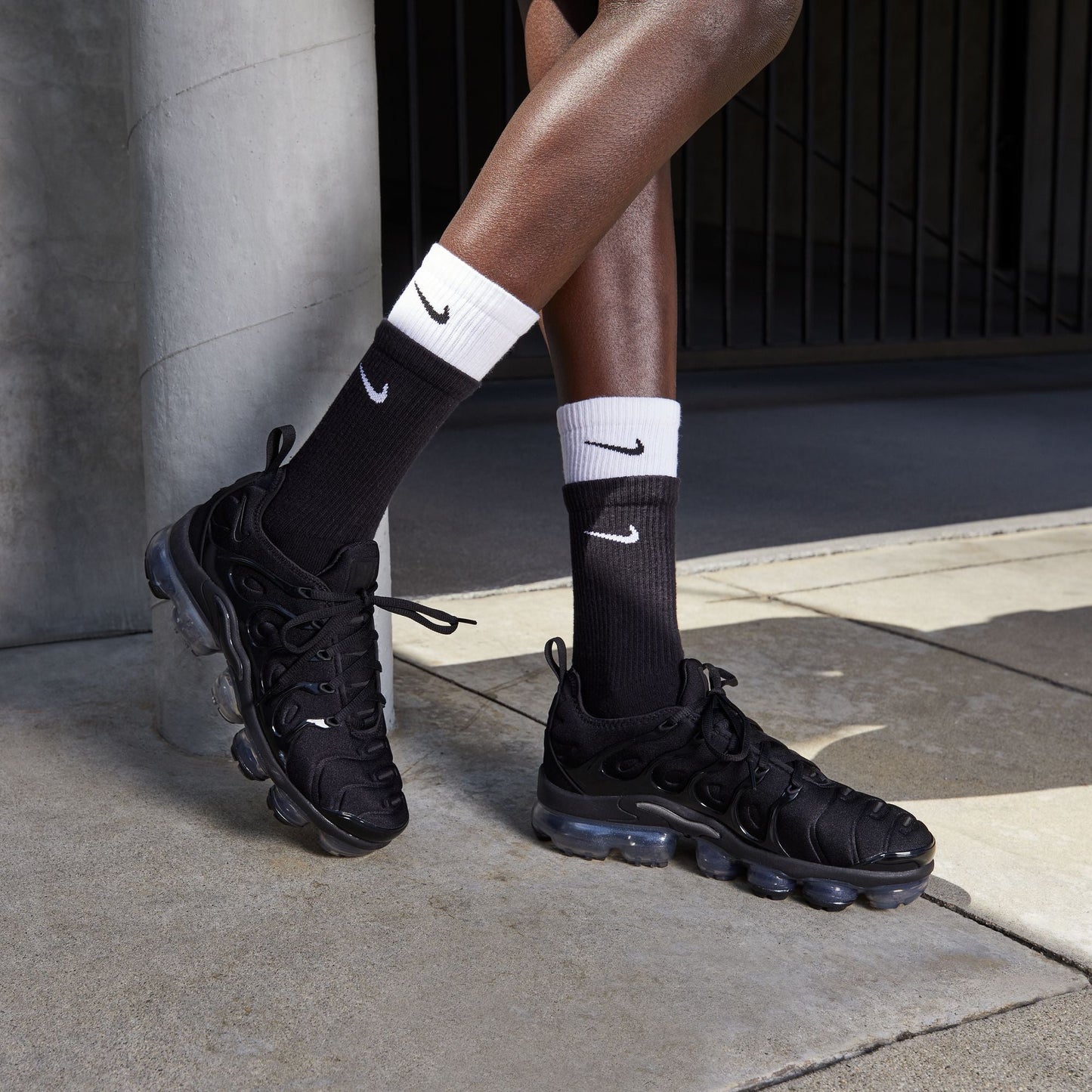 Nike Womens Air Vapormax Plus - Black-Anthracite Denim Exchange