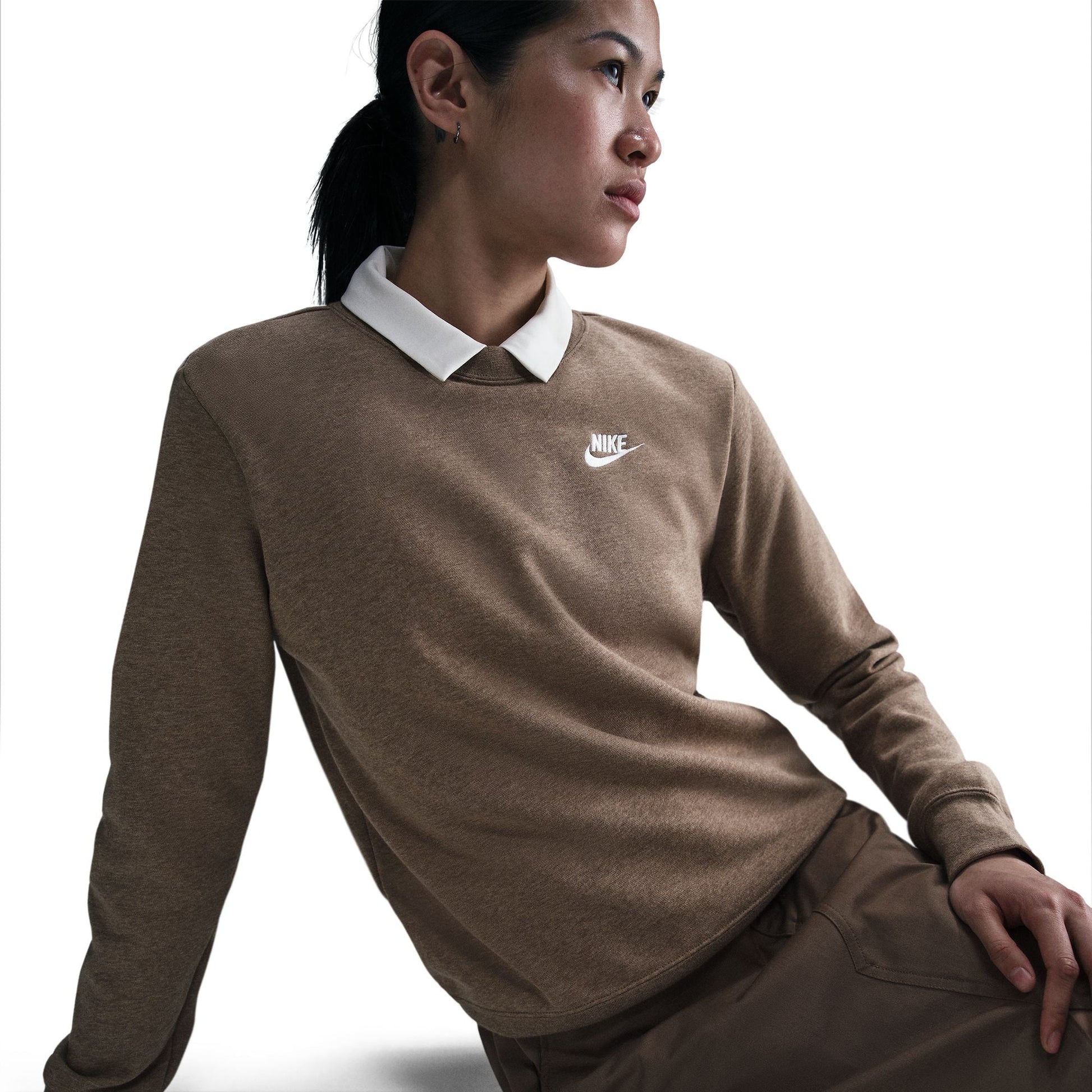 Nike Women's Sportswear Club Fleece Crewneck - Mink Brown Denim Exchange