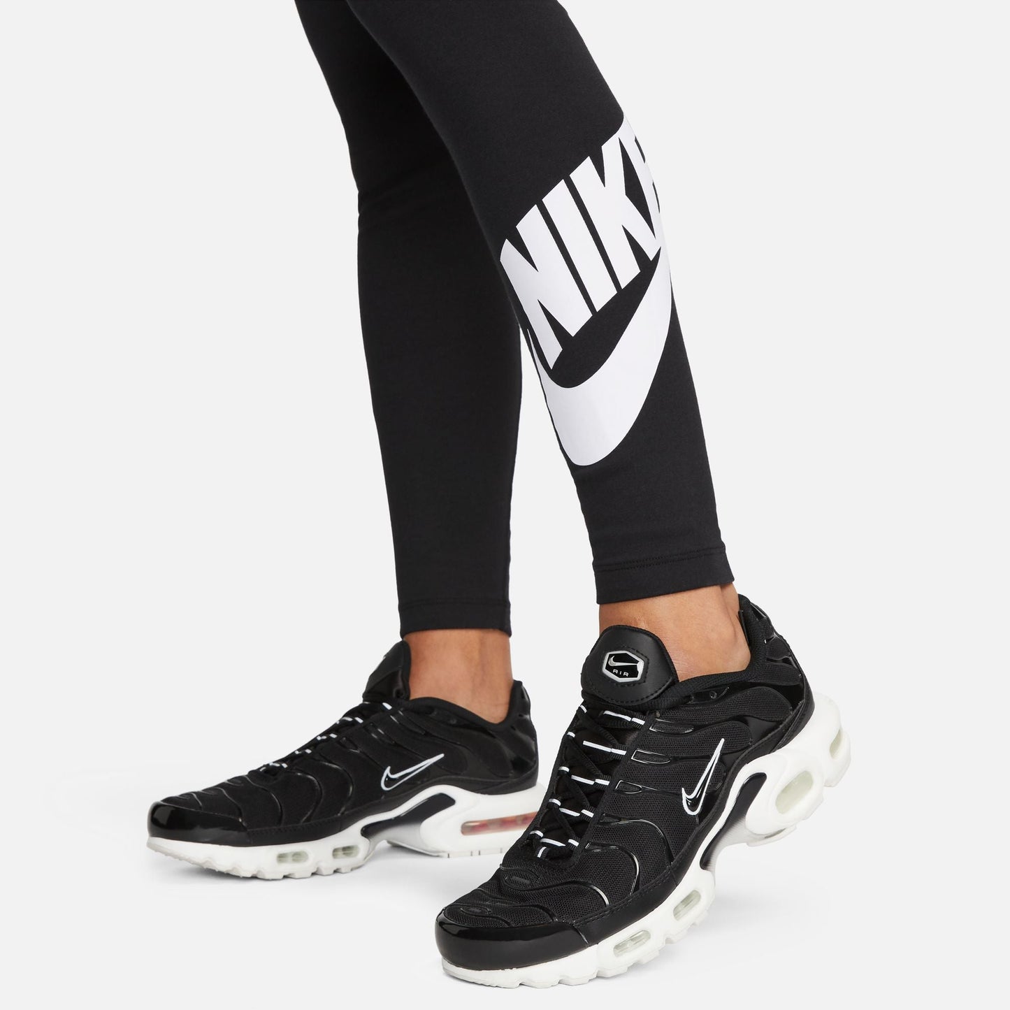 Nike Womens High-Waisted Leggings - Black Denim Exchange